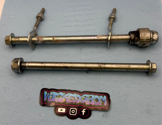 2019+ CRF110 Axle Bolts